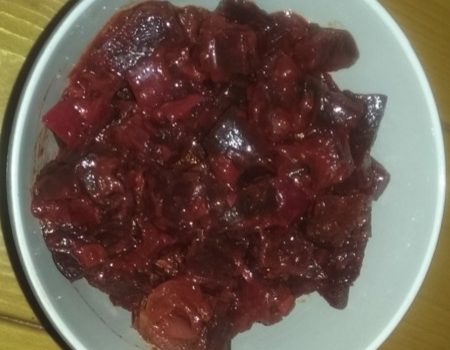 BEETS WITH ONIONS – Shorvedar Chukander